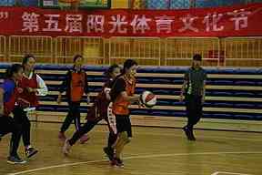 中场球员如何组织比赛：接应位置比传球次数更重要